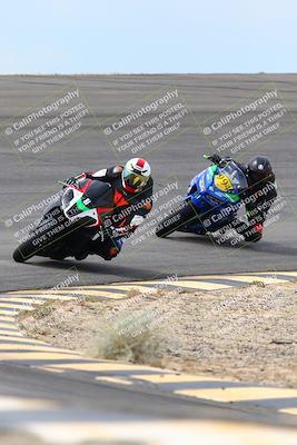 media/Mar-13-2022-SoCal Trackdays (Sun) [[112cf61d7e]]/Bowl Exit (1110am)/